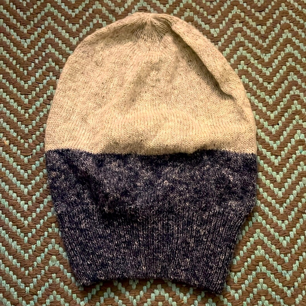 New with tag Aerie beanie